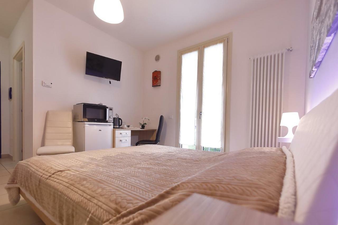 Nuovo Laghetto Del Frassino Hotel Peschiera del Garda Eksteriør billede